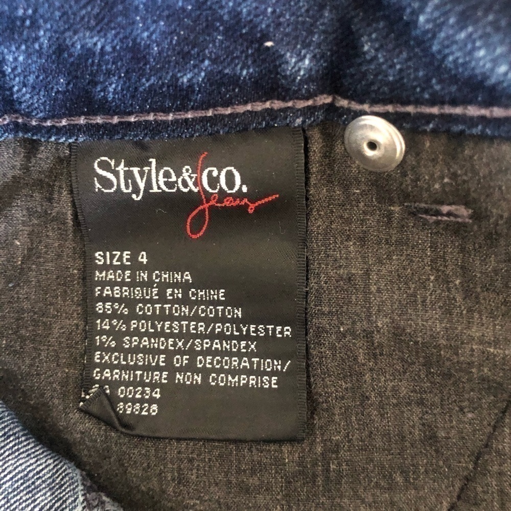 Style & Co 5 Pocket Denim Skirt with Back Rhinestone Pockets Size 4 - Picture 4 of 4